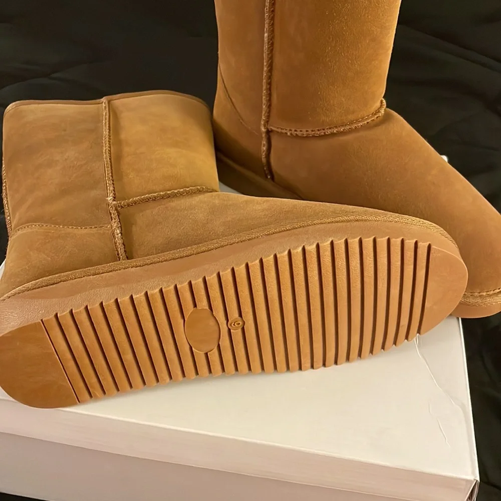 🔥Sale🔥pretty and comfy chestnut suede boots ..NWOT..NIB..never worn - Picture 5 of 5